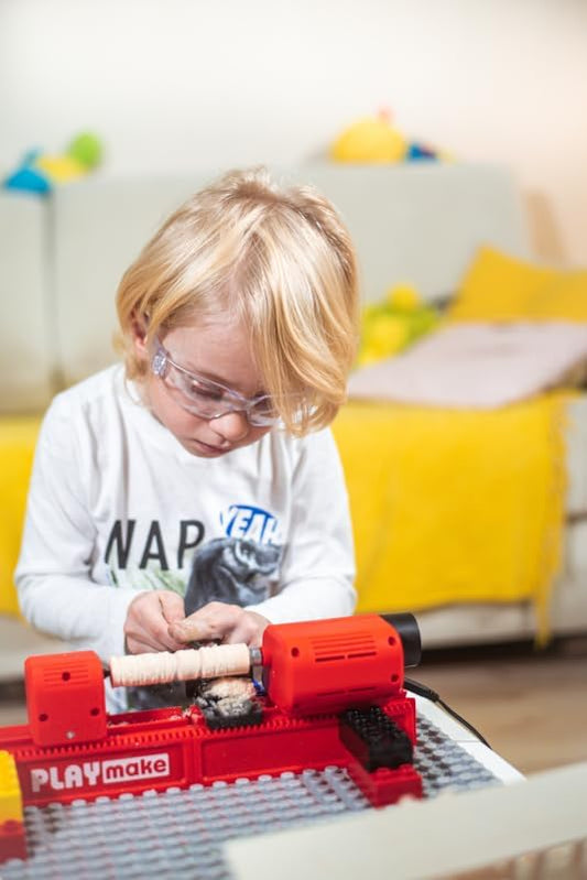 PLAYMAKE 4 in 1 Creative Workshop- Safe for Children from 5 Years - 4 Functions in one Set - Technical Toy for Wood and Cardboard - STEM Education for Children - Sawing, Drilling, Sanding and Turning